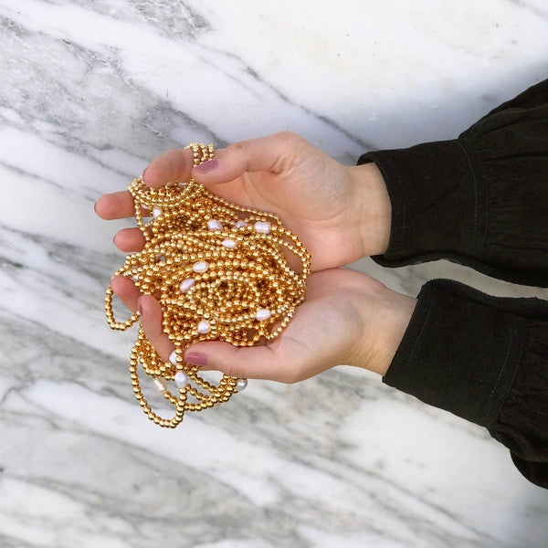 Stretchy 14k Gold Filled Ball Bead Bracelet with FW Pearl